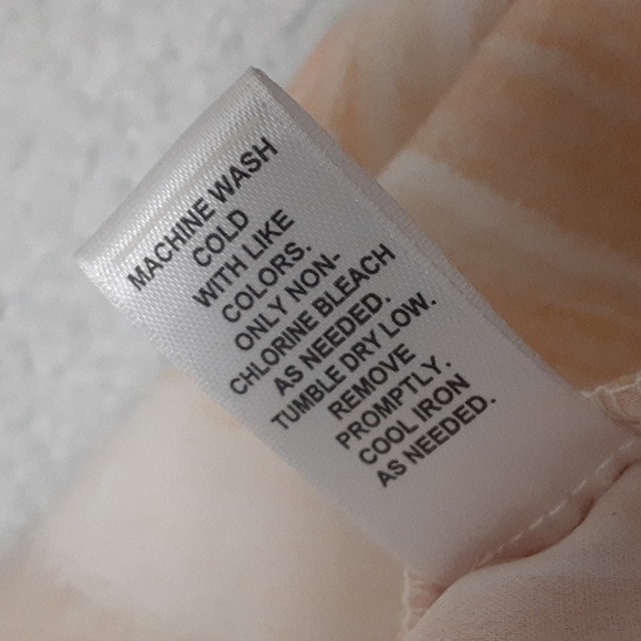 Cato beachy button up skirt with pockets. Peach, Cream, Tan and orange. XL - Picture 8 of 8